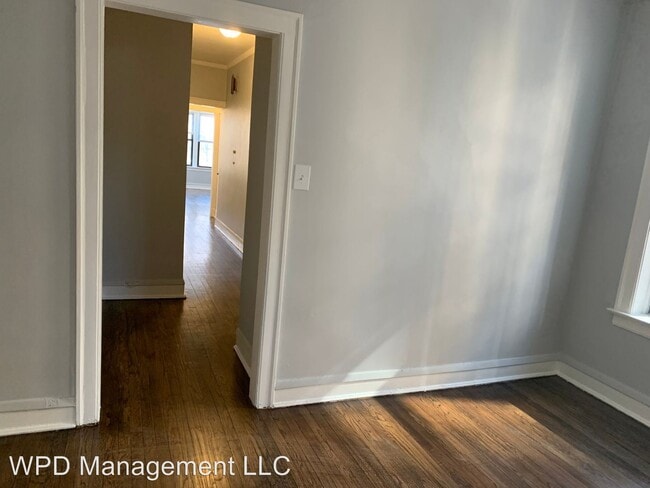 Building Photo - 7200 S Bennett Ave