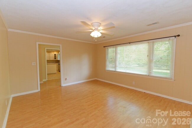 Foto del edificio - 416 W Pine St