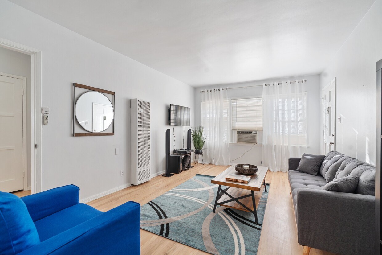 14526 Dickens St Unit 14526, Sherman Oaks, CA 91403 Apartments in