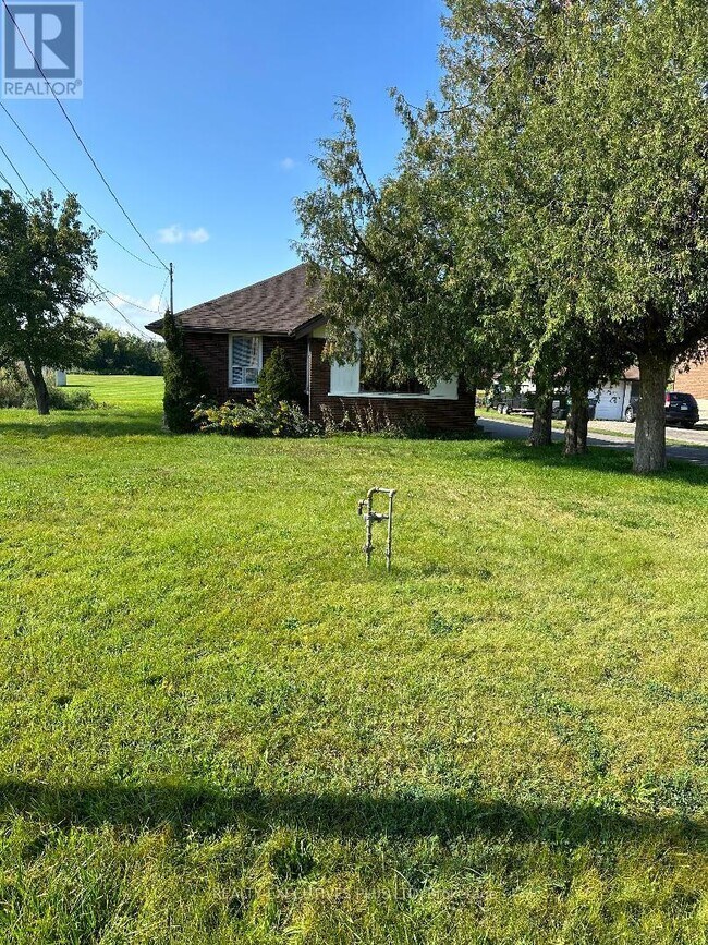 Photo du bâtiment - 8948 Heritage Rd