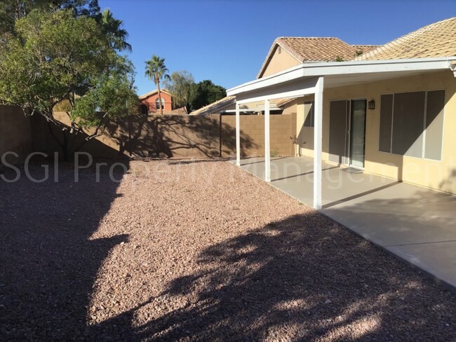 Building Photo - Northeast Mesa Property