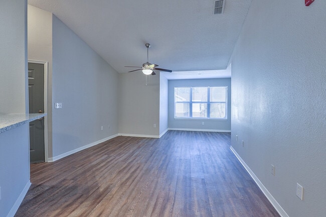 alabaster-bay-dothan-al-building-photo (2) - Alabaster Estates