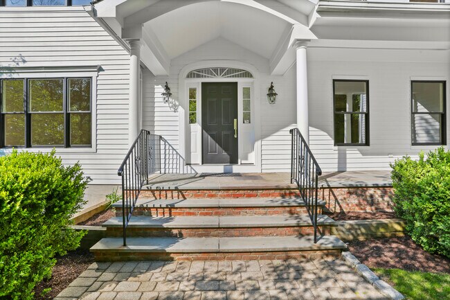 Foto del edificio - 24 Crosby Ct