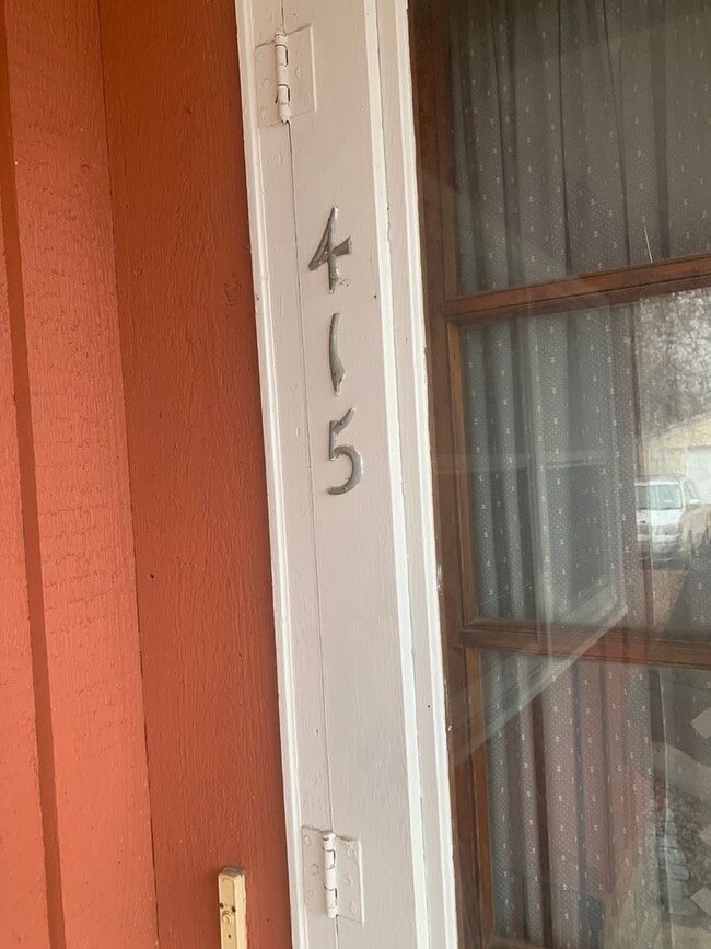 Building Photo - 415 Denver St