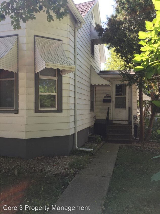 Primary Photo - 1 br, 1 bath Apartment - 714 W. Washington