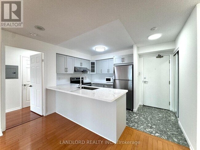 Building Photo - 109 Front St E