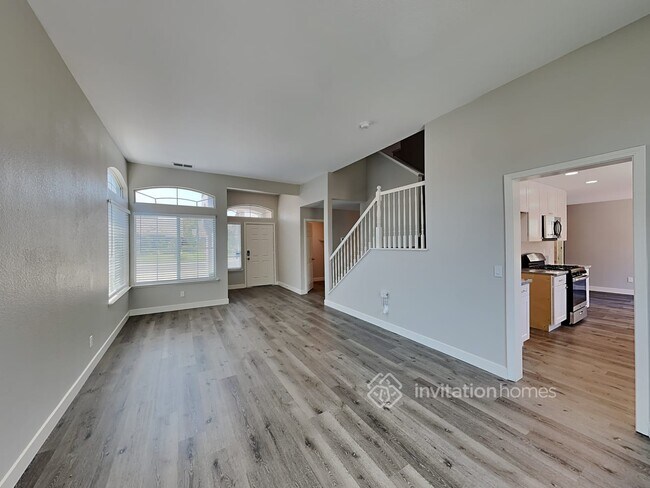 Building Photo - 8763 Mesa Brook Way