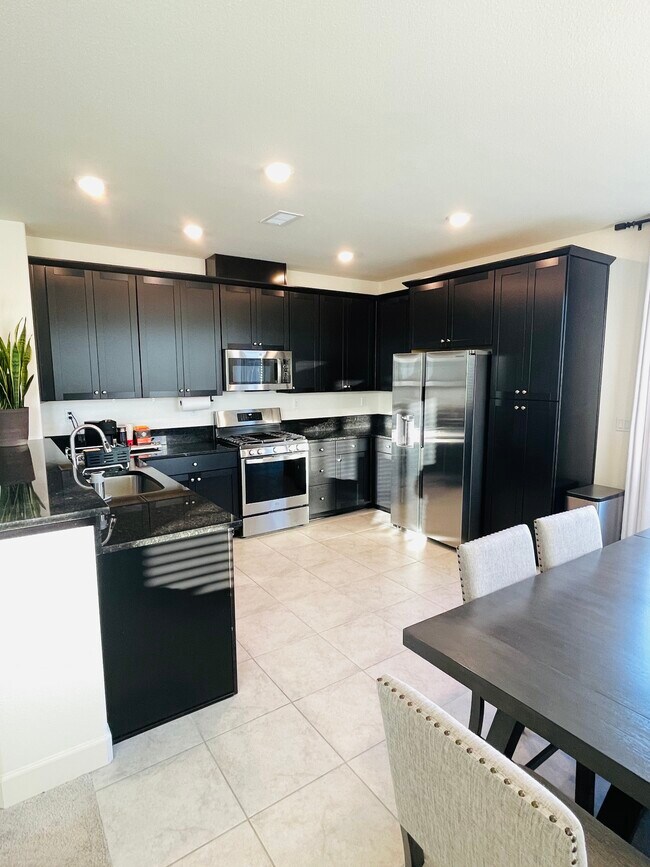 Building Photo - 6924 White River Wy