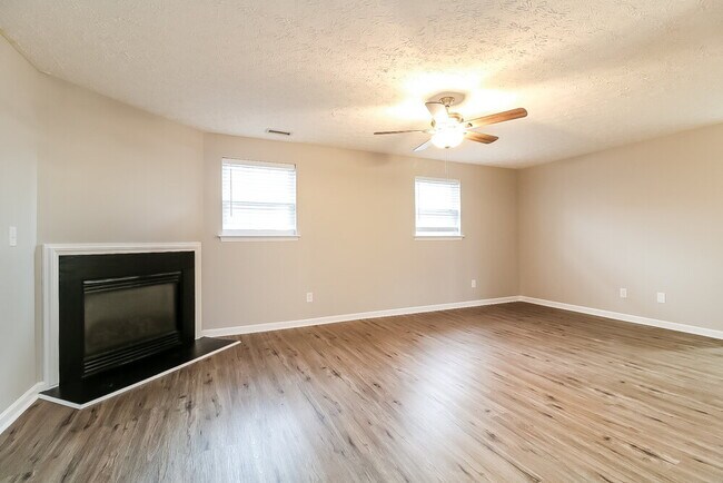 Building Photo - 7315 Fox Bluff Ct
