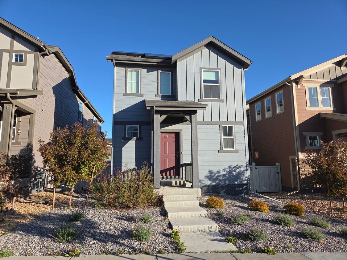 Foto principal - Modern Comfort in a Prime Location – 3 Bed...