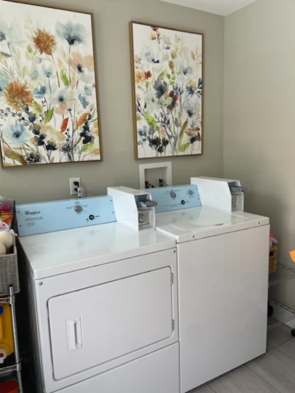 Photo - 933 21st St House