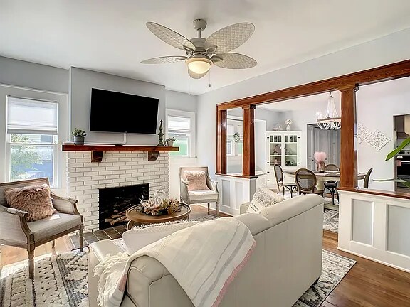 Building Photo - 1821 6th Ave W