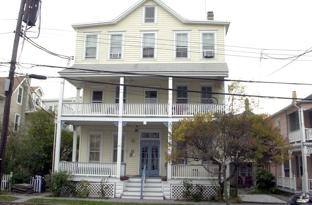 Building Photo - 46 Embury Ave
