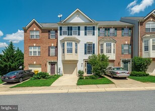 Building Photo - 1036 Lily Way