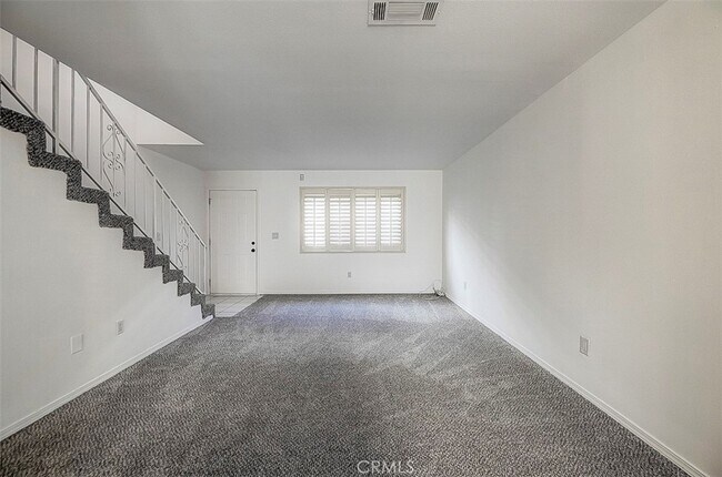 Building Photo - 11735 Valley View Ave