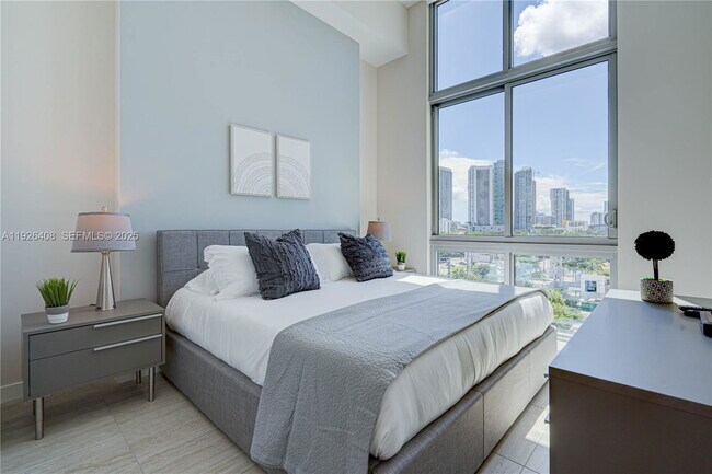 Foto del edificio - 3900 Biscayne Blvd