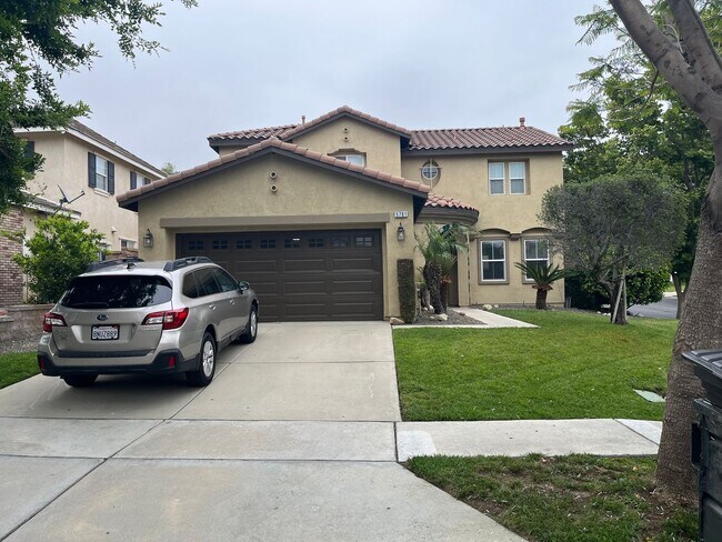 Foto del edificio - Beautiful Corner lot home in gated community.
