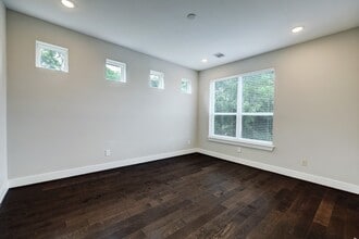 Building Photo - 5315 Egbert St