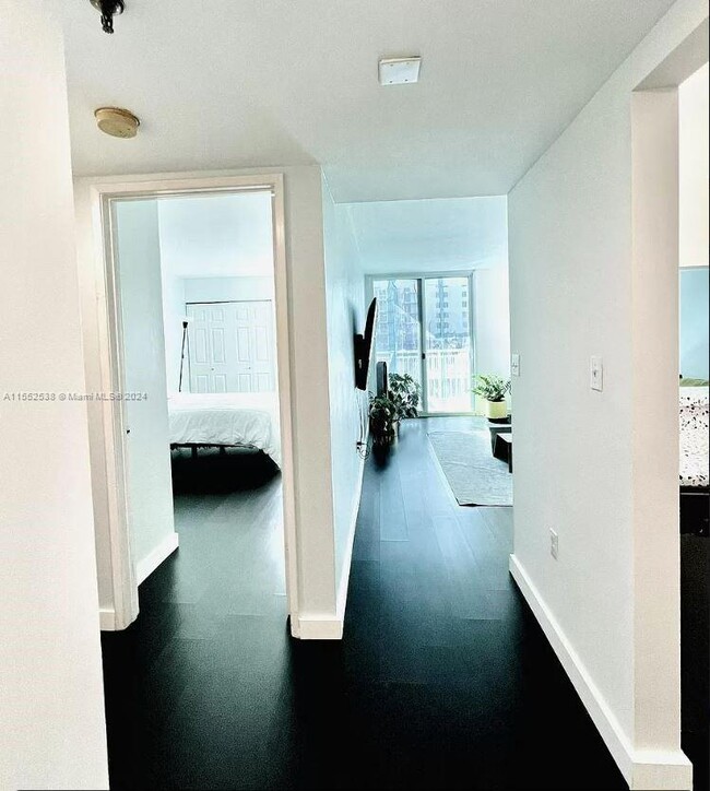 Foto del edificio - 800 N Miami Ave