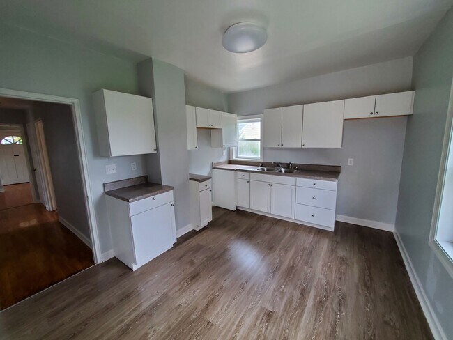 Foto del edificio - 3 Bedroom 1 Bathroom House