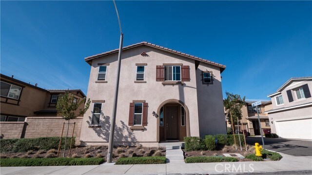 Foto principal - 24241 Hazelnut Ave
