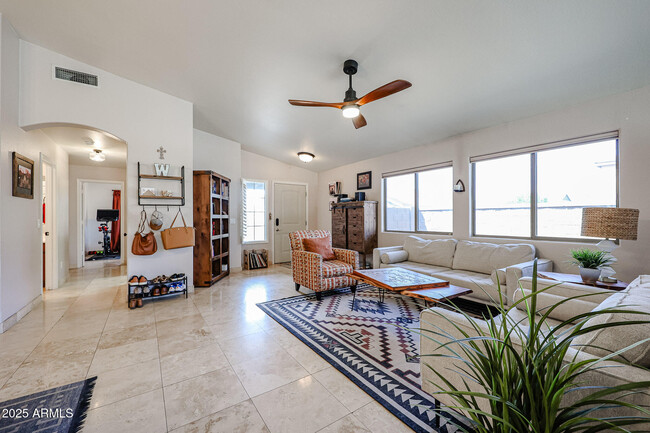 Building Photo - 4010 E Sidewinder Ct