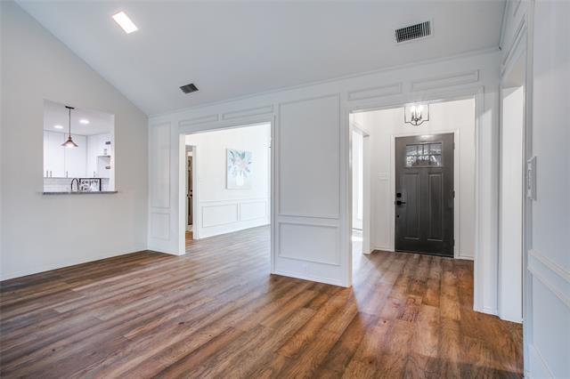 Foto del edificio - 1024 Woodbriar Dr