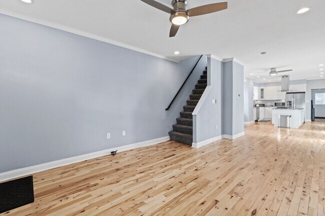 Foto del edificio - 3 bed 3bath