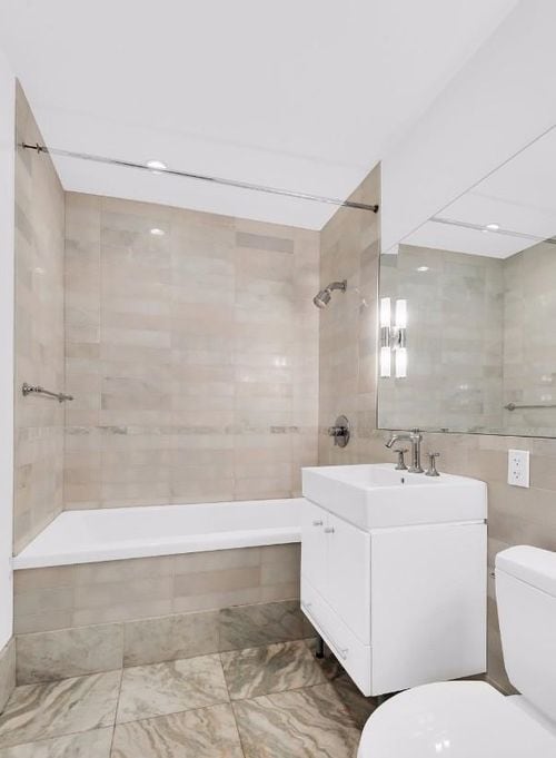 Building Photo - 630 W 42nd St