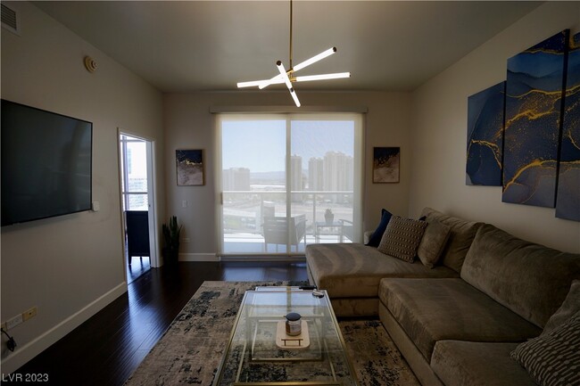 Building Photo - 200 W Sahara Ave