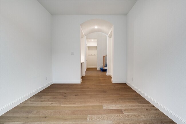 Foto del edificio - 3503 Foxhall St