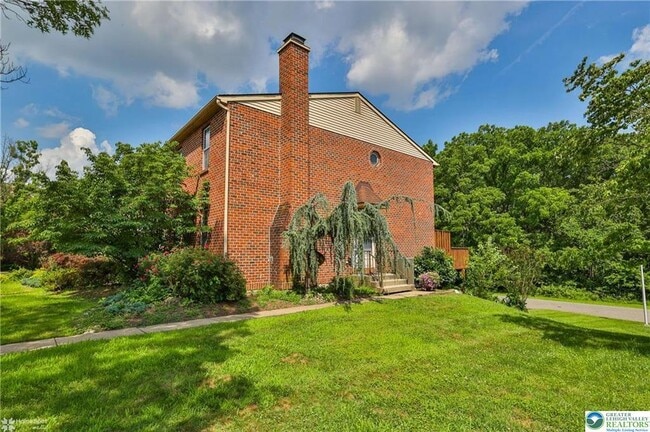 Building Photo - 1862 Georgia Dr