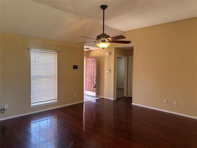 Foto del edificio - 3834 Purdue Ln