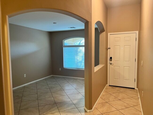 Foto del edificio - 8736 W Saguaro Moon Rd