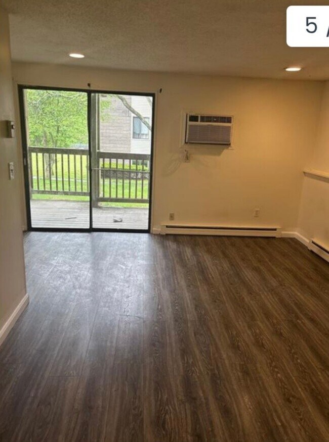 Building Photo - 20 Burgundy Hill Ln