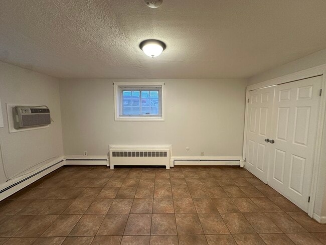 Building Photo - 32 Annese Rd