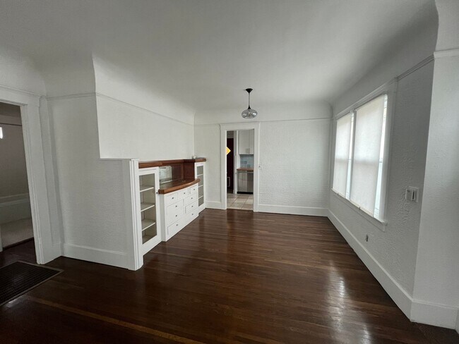 Foto del edificio - 2 bedroom house for rent