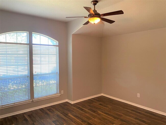 Foto del edificio - 1066 Cabot Cove