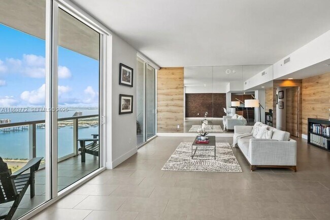 Foto del edificio - 244 Biscayne Blvd