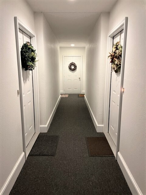 Foto del edificio - 827 W Barrington Cir