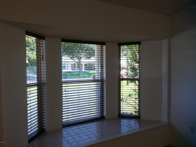 Foto del edificio - 4390 Delespine Rd