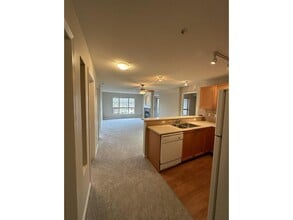 Building Photo - 15188-15122 22 Ave