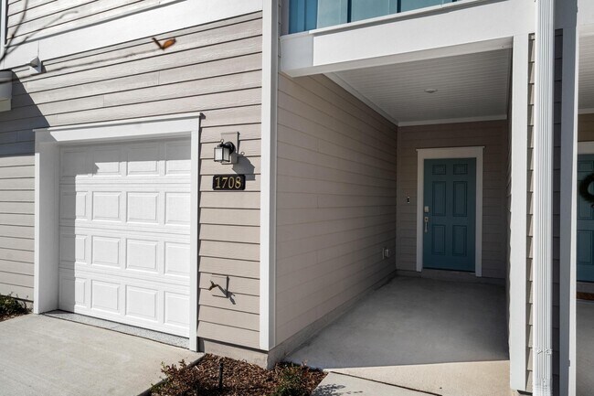 Foto del edificio - 1708 Garden Grove Ct