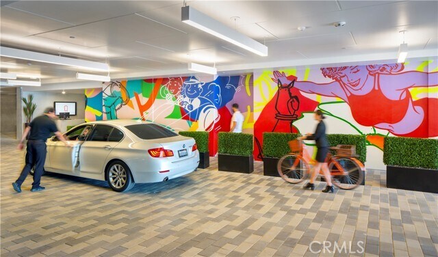 Foto del edificio - 6235 Topanga Canyon Blvd