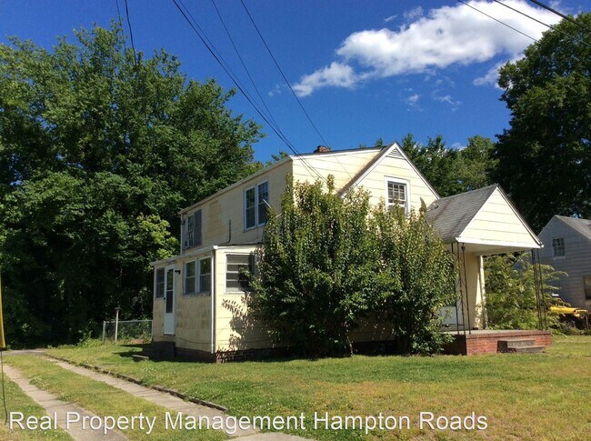 Building Photo - 20 Roberts Ct E