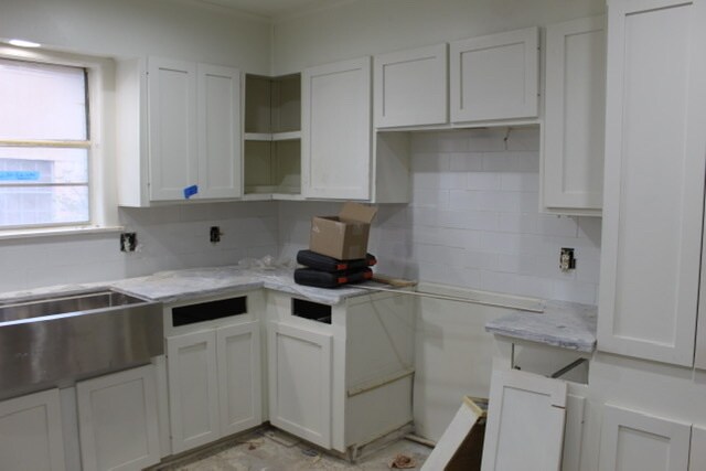 Building Photo - 102 Oak Dr