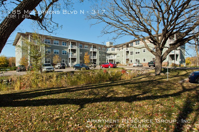 Great Condo at McCarrons Ponds! Room for Rent in Roseville, MN