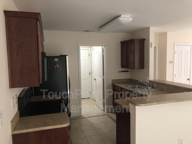 Foto del edificio - 7131 Haines Mill Road