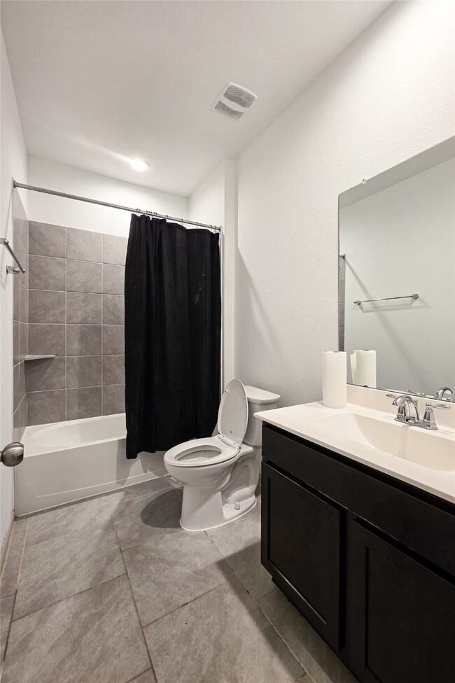 Building Photo - 3542 Park Vista Dr