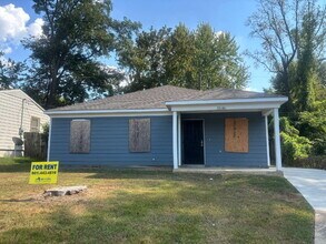 Building Photo - 2585 Callie Rd